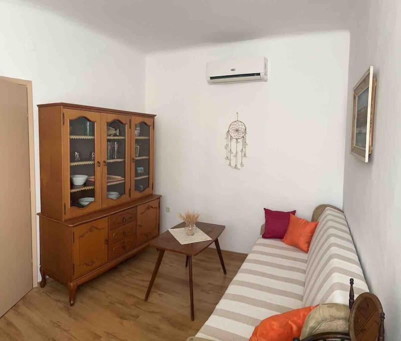 Vintage Pula Apartment Екстериор снимка
